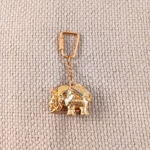 Bangkok Gold Tone Elephant Souvenir Keychain